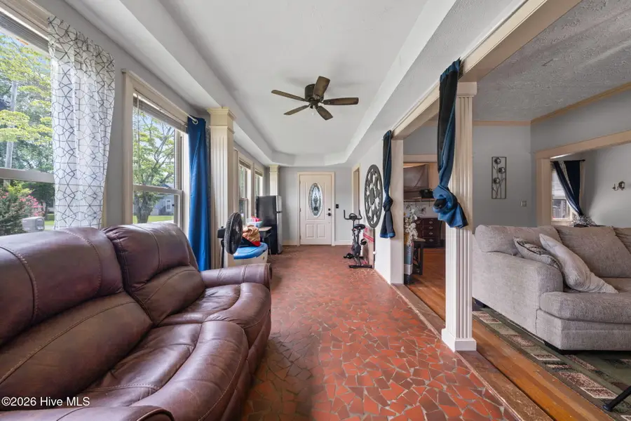 307 W Canary Street, Dunn, NC 28334 - #2