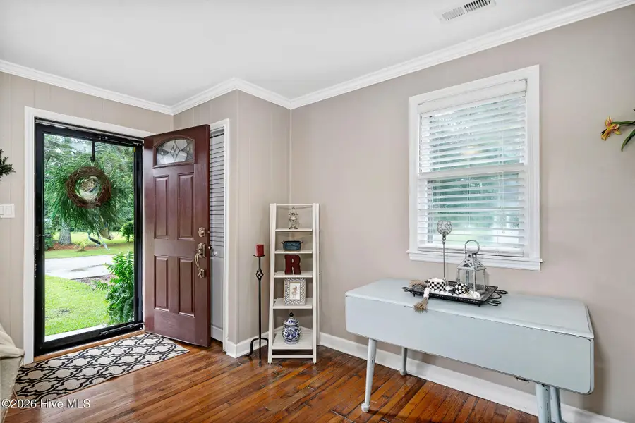 206 W Clement Street, Wallace, NC 28466 - #2