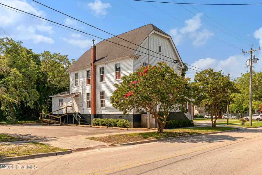 204 Turner Street, Beaufort, NC 28516 - #2