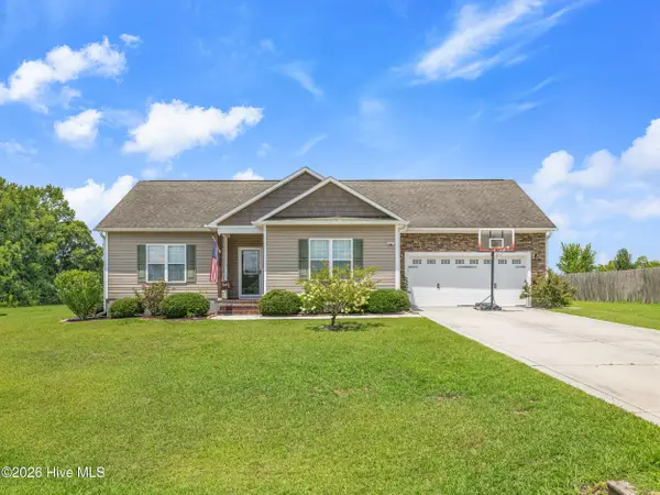 210 Classy Court, Richlands, NC 28574