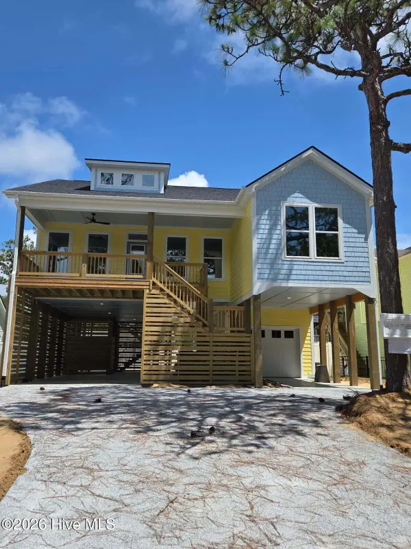 212 NE 38th Street, Oak Island, NC 28465
