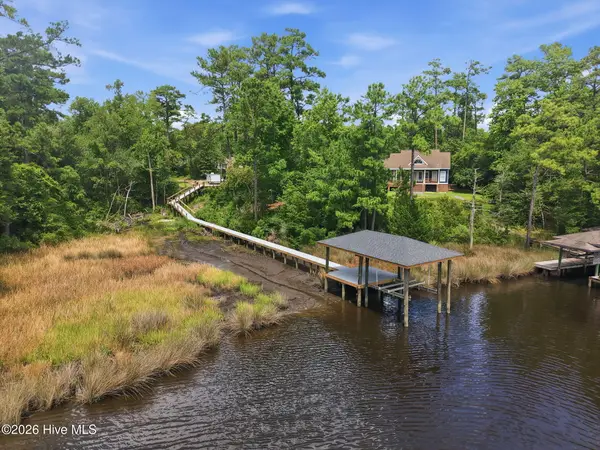 254 White Oak Bluff Road, Stella, NC 28582