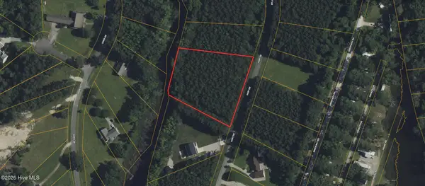 9212 Hart Drive, Oriental, NC 28571
