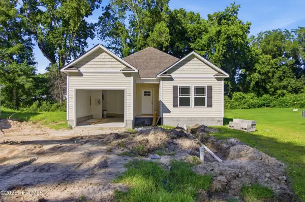 310 Camp Creek Drive, Oriental, NC 28571