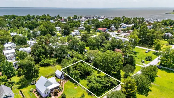 504 Midyette Street, Oriental, NC 28571