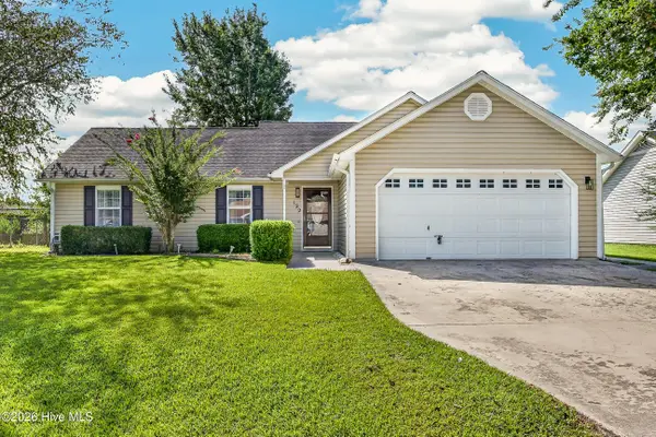 122 Glenwood Drive, Hubert, NC 28539
