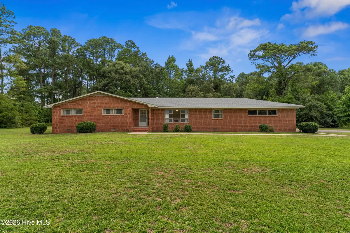 341 N Nc 11 And 903 Highway, Kenansville, NC 28349 - #1