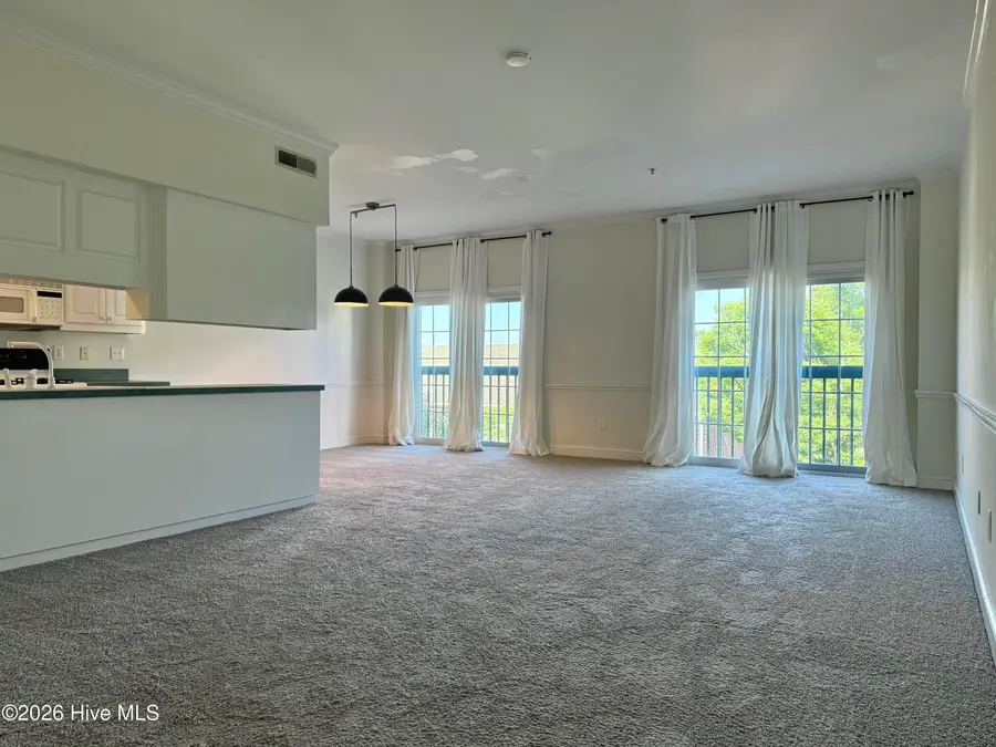212 Middle Street #303, New Bern, NC 28560 - #2