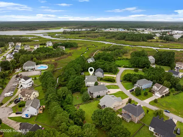 711 Captains Point, Beaufort, NC 28516