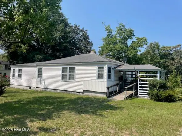 215 N 4th Street, Saint Pauls, NC 28384