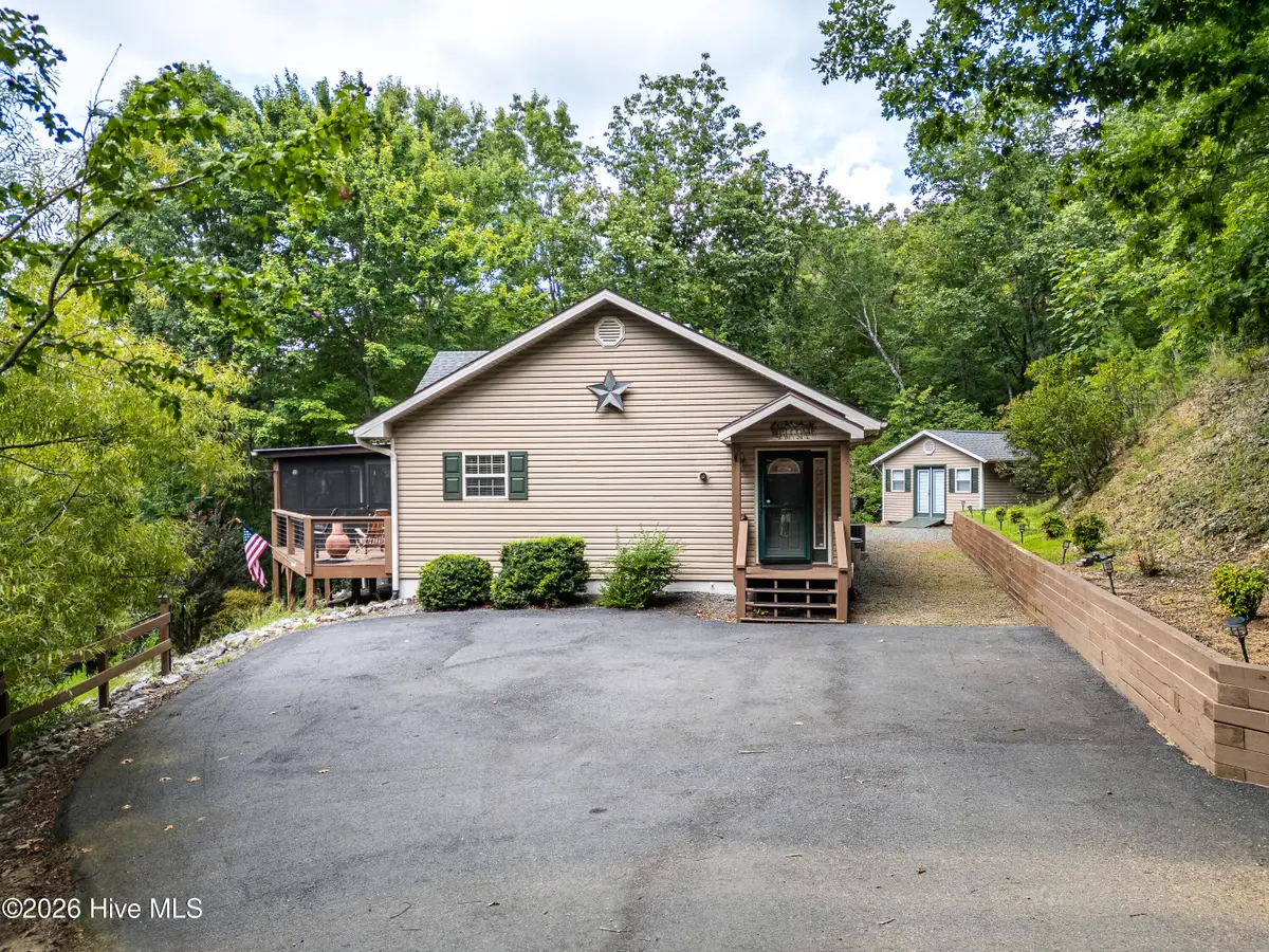 762 Mary King Mountain Drive, Murphy, NC 28906 - #1