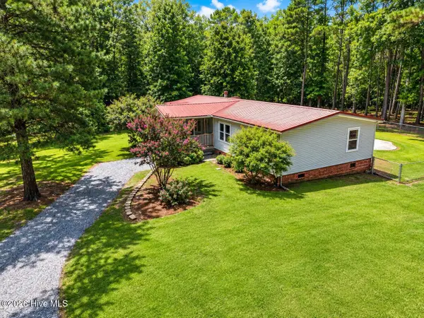 180 William Gurganus Road, Maple Hill, NC 28454