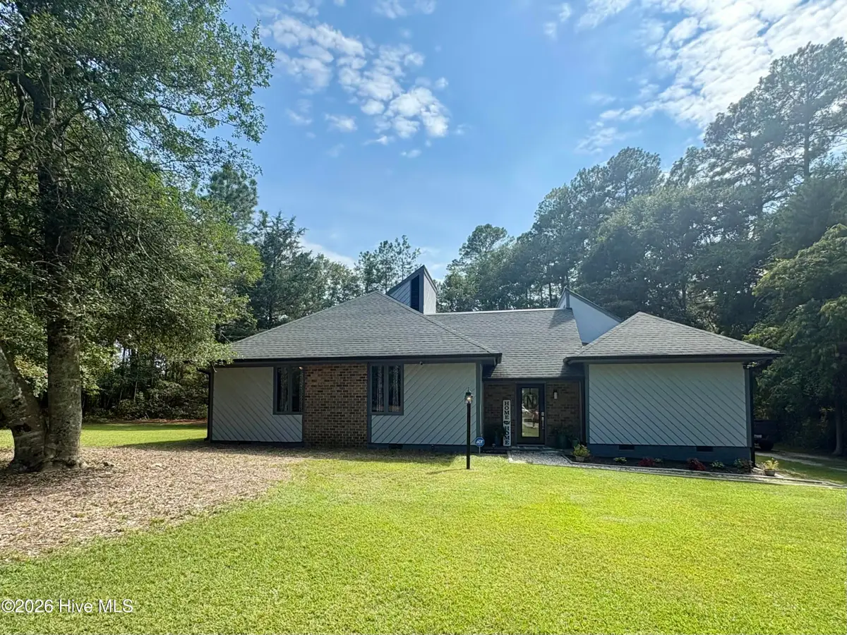 12800 Woodbridge Drive, Laurinburg, NC 28352 - #1