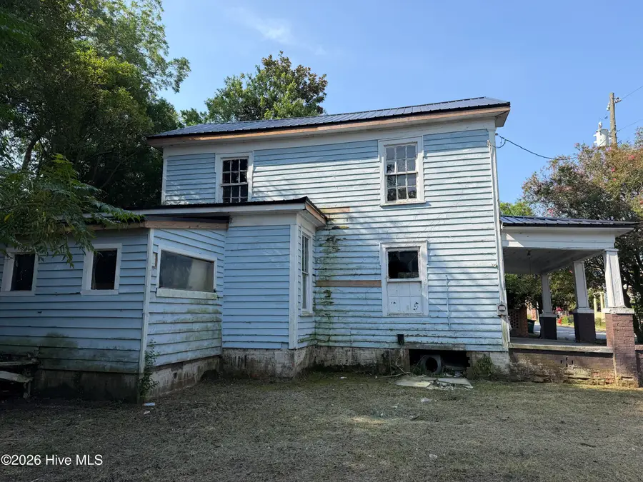 207 N Pierce Street, Washington, NC 27889 - #3