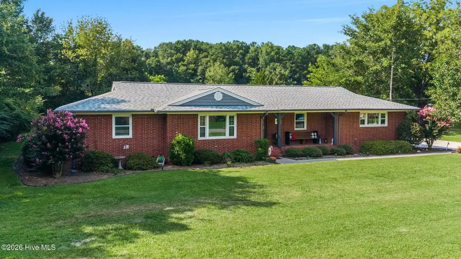 217 E Henry Street, Atkinson, NC 28421 - #2