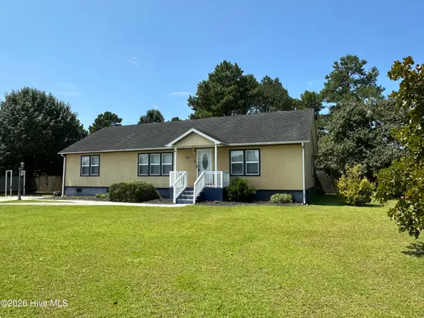 299 Riggs Road, Hubert, NC 28539
