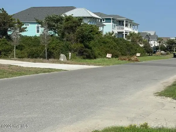 606 E Dolphin Drive, Oak Island, NC 28465