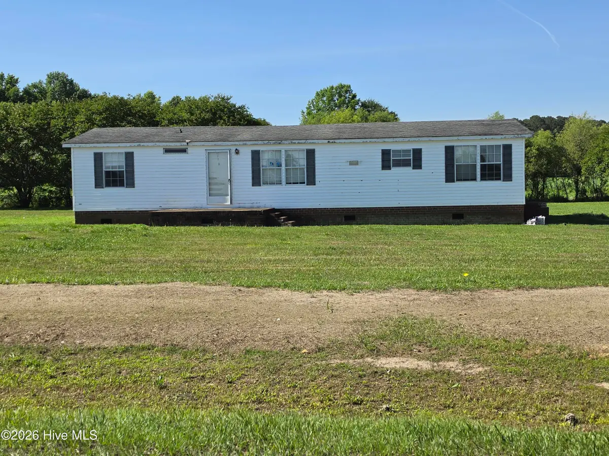 1142 E Nc 102 E, Ayden, NC 28513 - #1