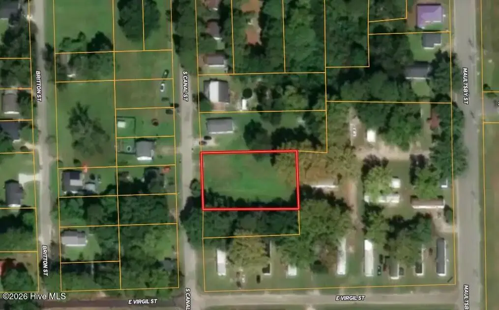 413 S Canal Street, Whiteville, NC 28472 - #1