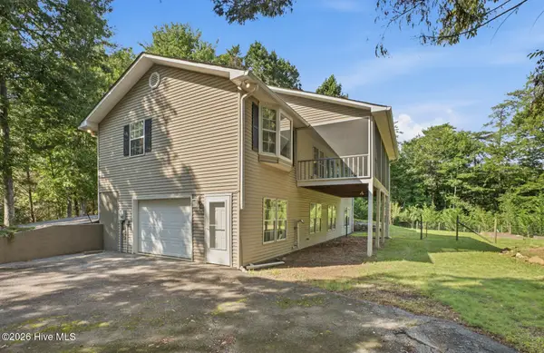 5111 Summer Wood Lane, Young Harris, GA 30582