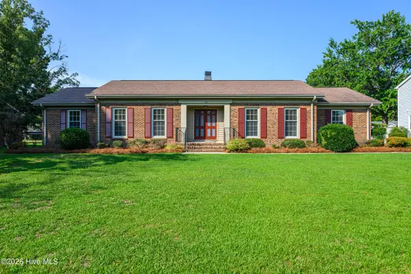 1106 Crestview Drive, Tarboro, NC 27886