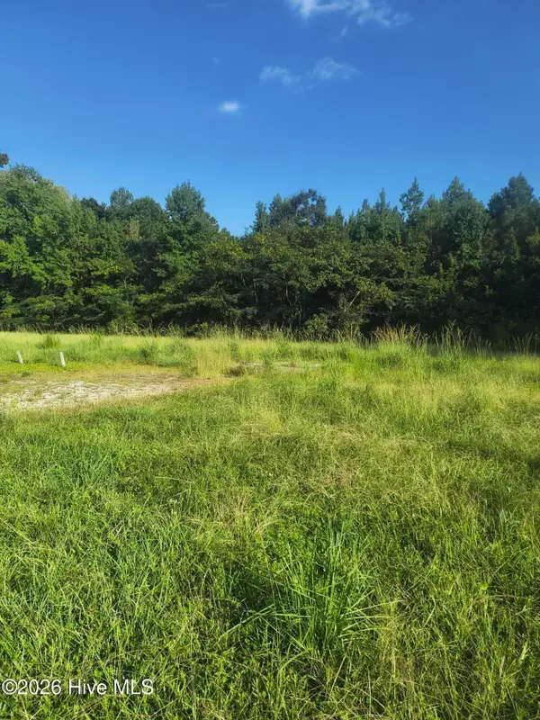 3637 N Highway 101, Newport, NC 28570