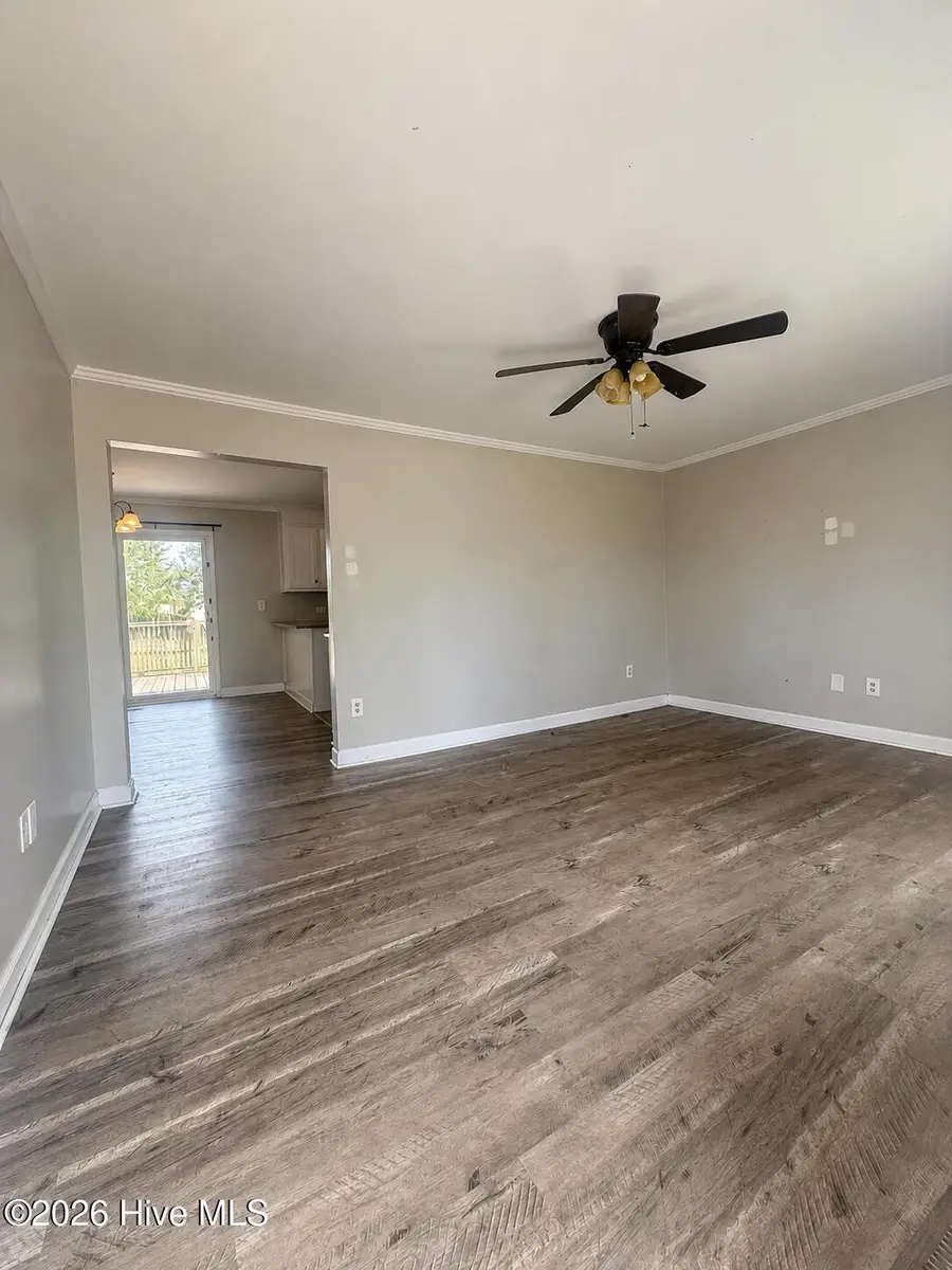 403 Oregon Trail, Hubert, NC 28539 - #2