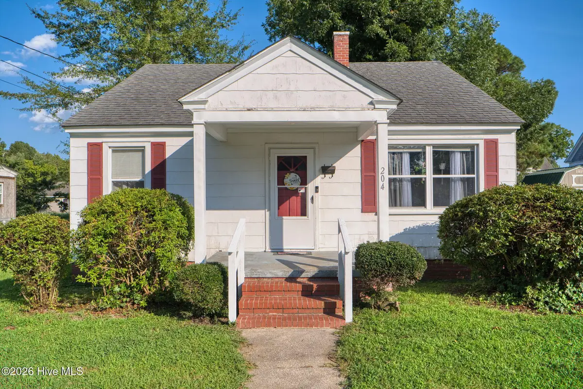 204 Saunders Street, Hertford, NC 27944 - #1