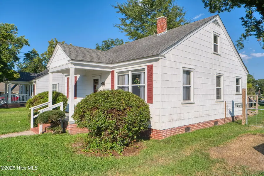 204 Saunders Street, Hertford, NC 27944 - #2