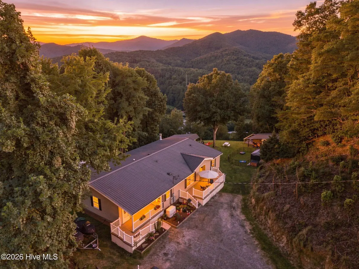 4 Sunset Farms Road, Whittier, NC 28789 - #1