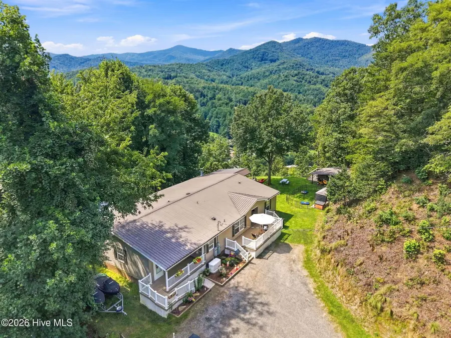 4 Sunset Farms Road, Whittier, NC 28789 - #2