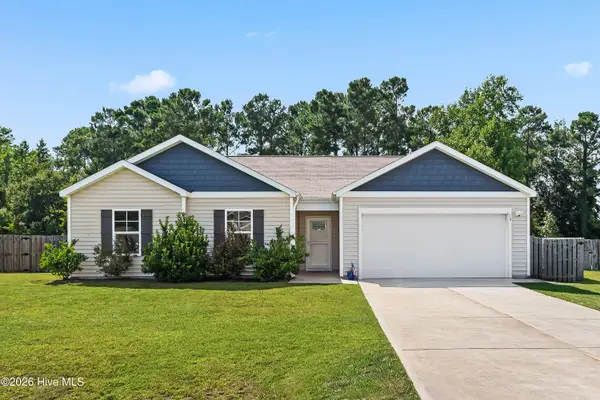 19 Evian Court, Hampstead, NC 28443