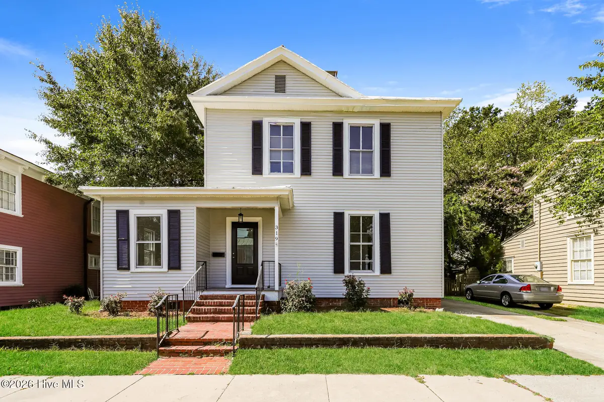 319 E Main Street, Washington, NC 27889 - #1