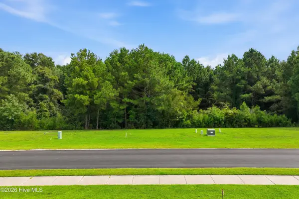 326 Spicer Lake Drive, Holly Ridge, NC 28445