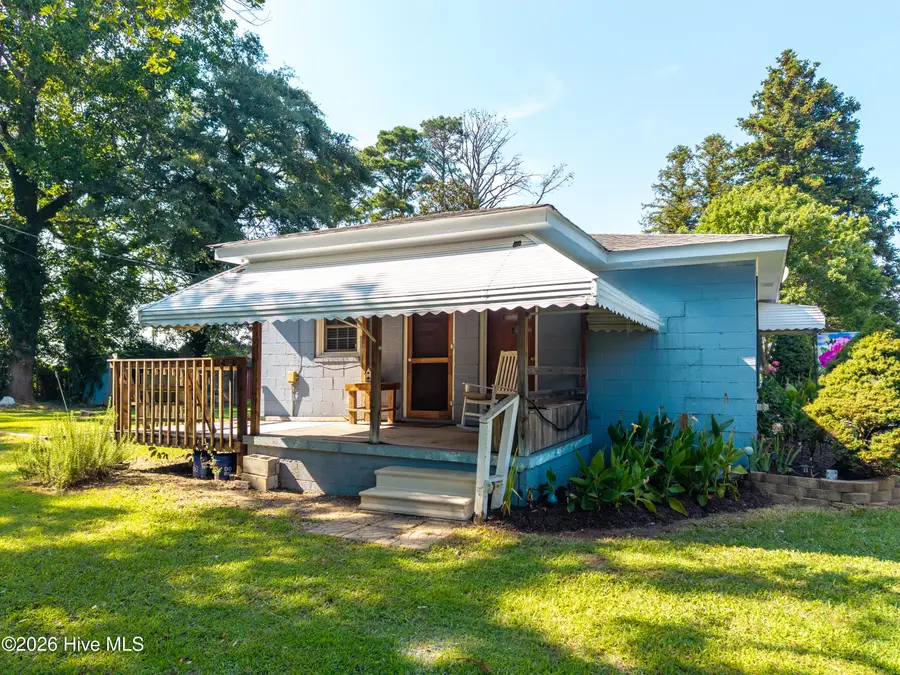 202 Academy Street, Gatesville, NC 27938 - #2
