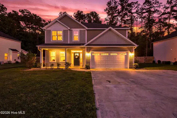 807 E Fremont Street, Burgaw, NC 28425