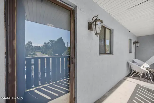 4459 Holly Tree Road, Wilmington, NC 28412