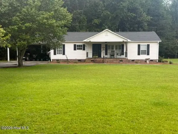 1101 Old Northeast Road, Hallsboro, NC 28442