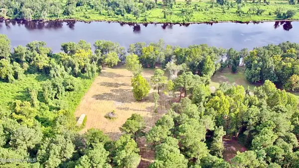 36 E Waterway Drive, Belhaven, NC 27810