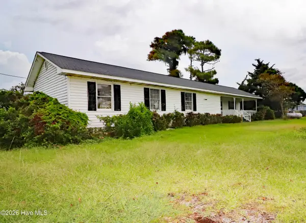 115 Canal Drive, Harkers Island, NC 28531