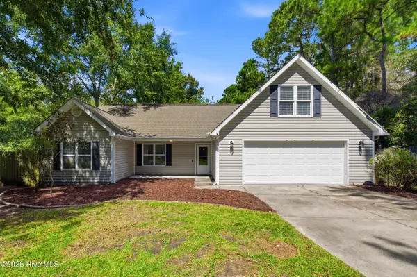 122 Pond View Circle, Hampstead, NC 28443