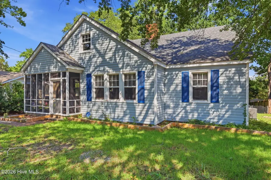404 Pearl Street, Fayetteville, NC 28303 - #2