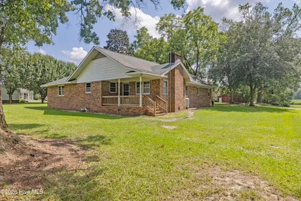 298 Cypress Creek Road, Wallace, NC 28466