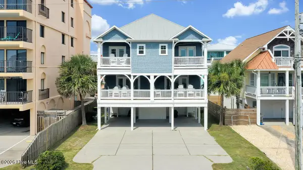 1516 S Lake Park Boulevard #1, Carolina Beach, NC 28428