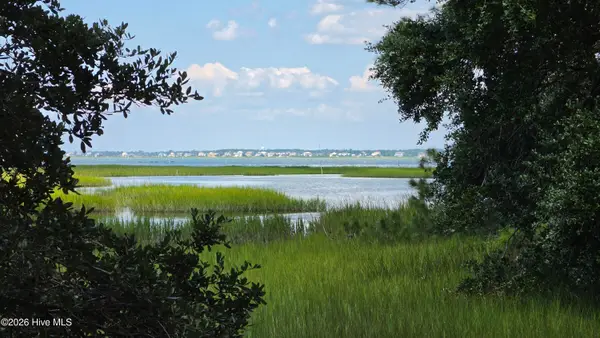 851 Highway 101, Beaufort, NC 28516