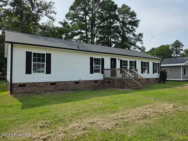 104 S Washington Street, Pikeville, NC 27863