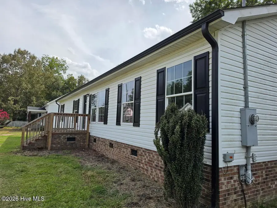104 S Washington Street, Pikeville, NC 27863 - #2