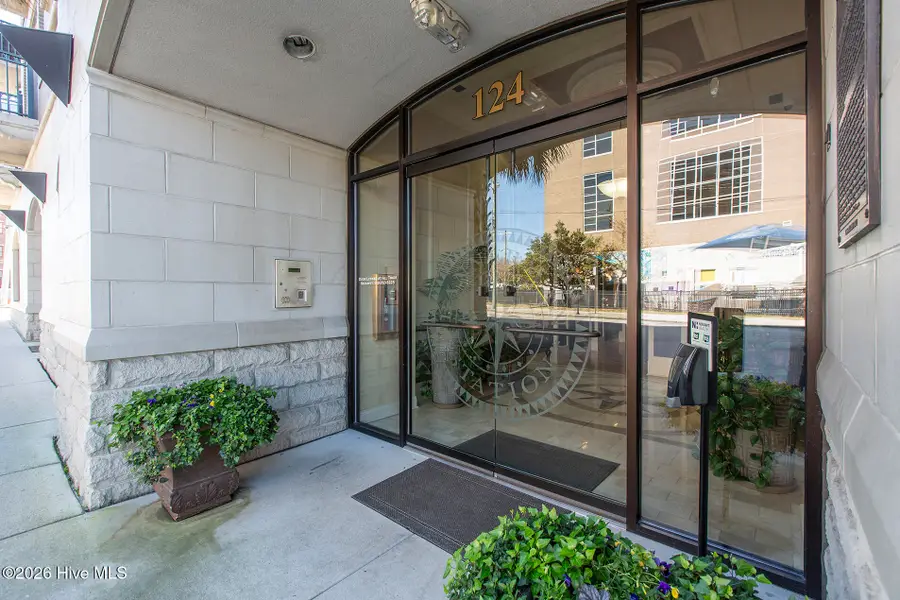 124 Walnut Street #Apt 607, Wilmington, NC 28401 - #2