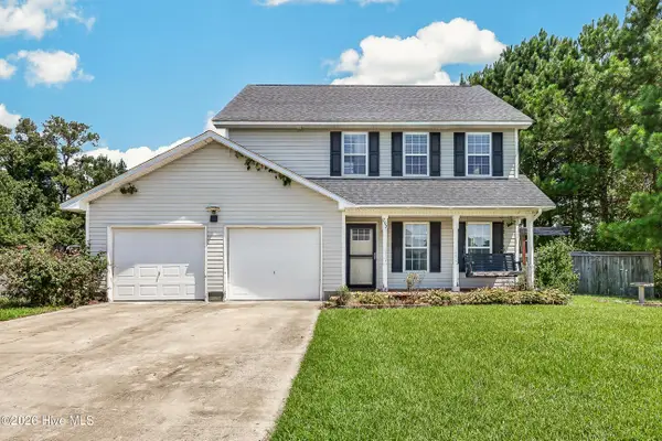 202 Halibut Court, Maysville, NC 28555