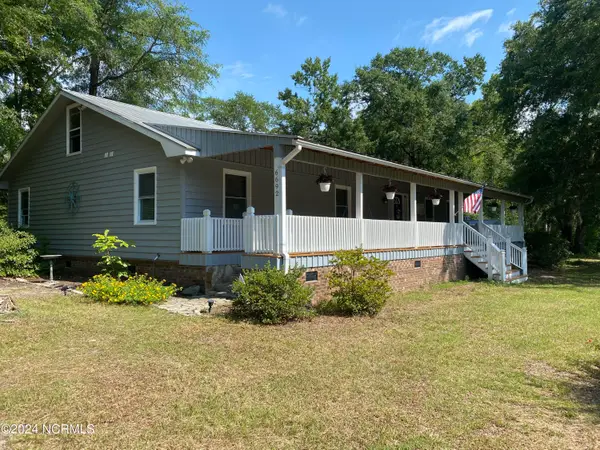 6692 Confederate Drive Ne, Leland, NC 28451